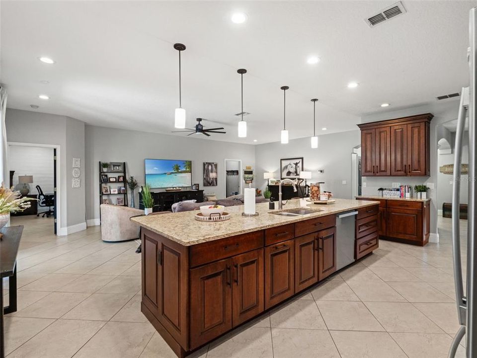 For Sale: $785,000 (4 beds, 3 baths, 2327 Square Feet)