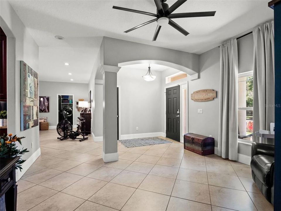 For Sale: $785,000 (4 beds, 3 baths, 2327 Square Feet)