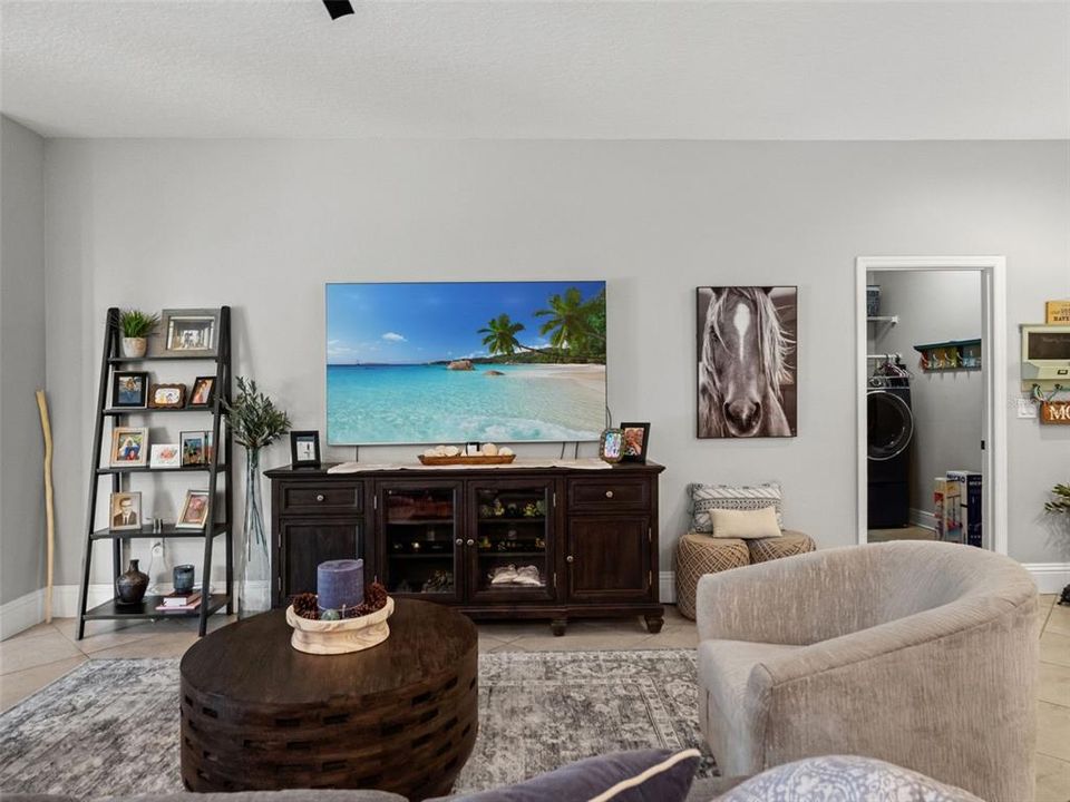For Sale: $785,000 (4 beds, 3 baths, 2327 Square Feet)