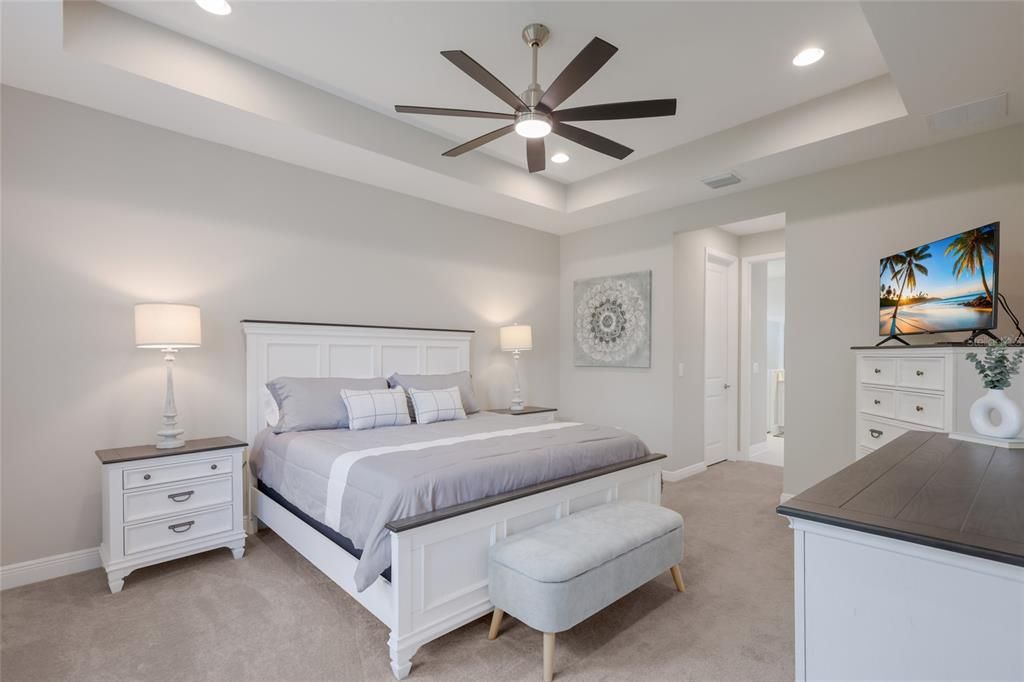 For Sale: $639,000 (3 beds, 2 baths, 2333 Square Feet)