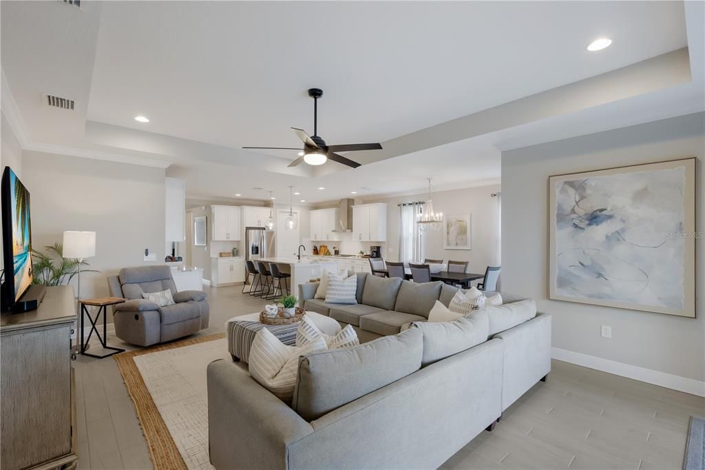 For Sale: $639,000 (3 beds, 2 baths, 2333 Square Feet)