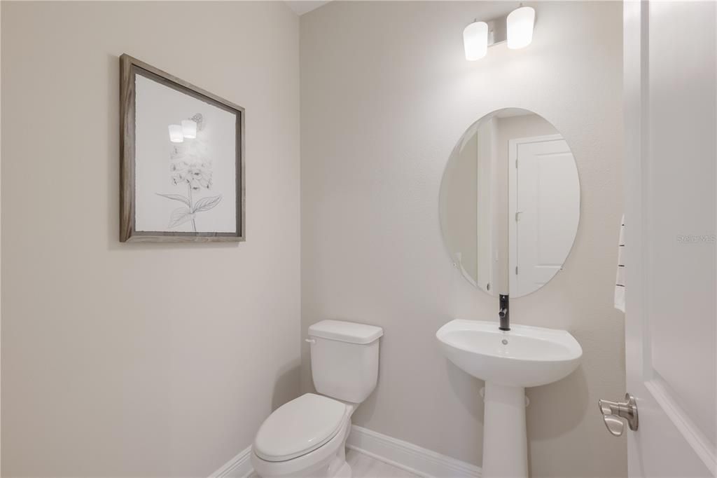 For Sale: $639,000 (3 beds, 2 baths, 2333 Square Feet)