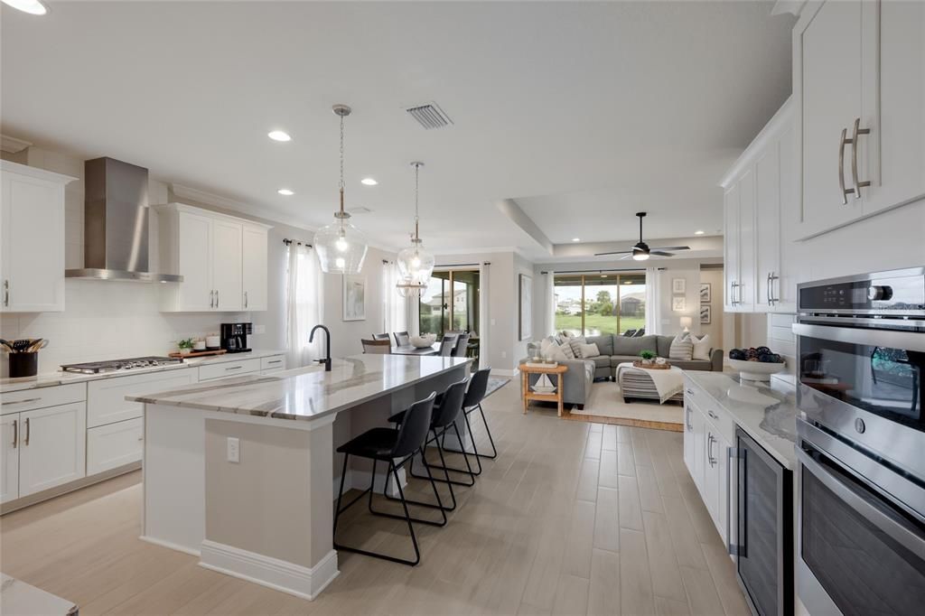 For Sale: $639,000 (3 beds, 2 baths, 2333 Square Feet)
