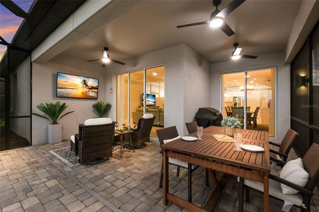 For Sale: $639,000 (3 beds, 2 baths, 2333 Square Feet)