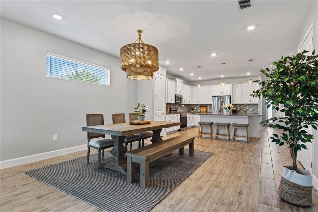 For Sale: $450,000 (4 beds, 3 baths, 2375 Square Feet)