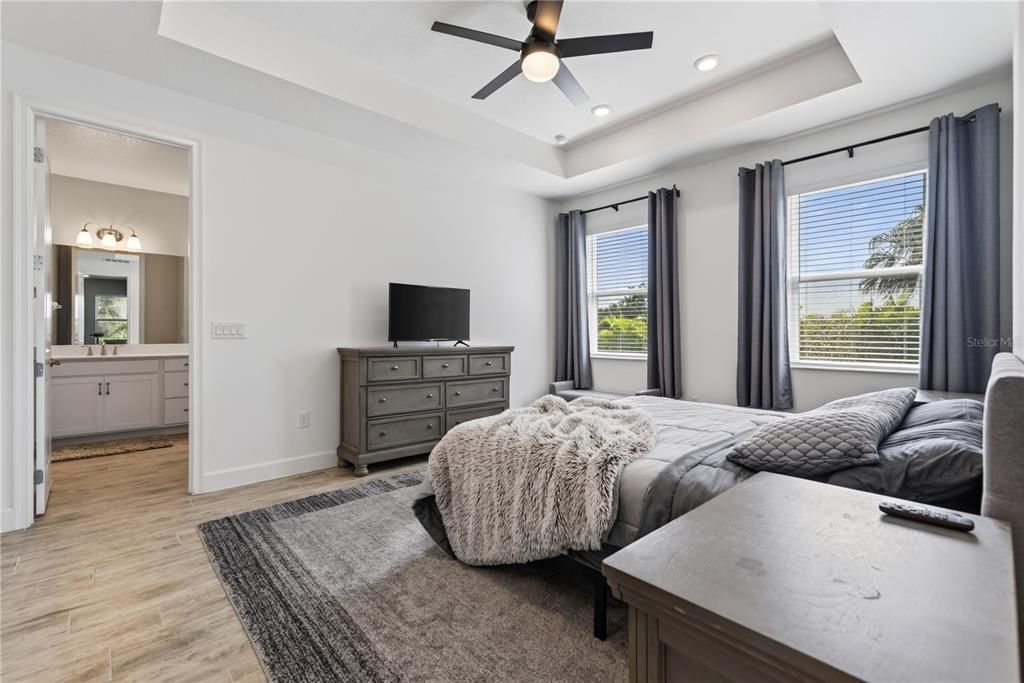 For Sale: $450,000 (4 beds, 3 baths, 2375 Square Feet)