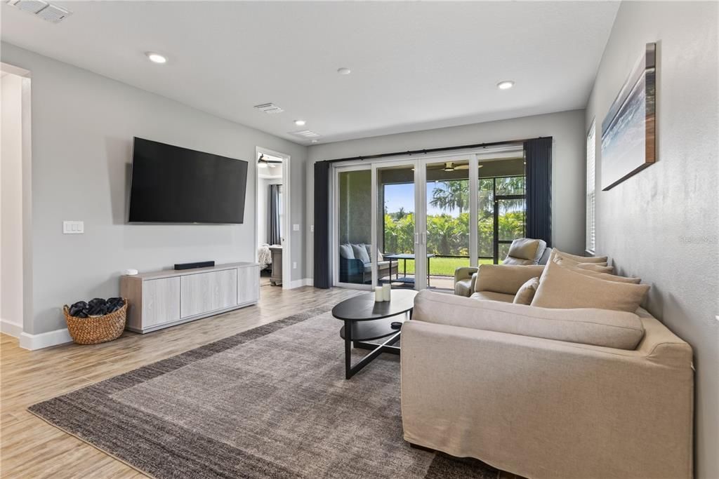 For Sale: $450,000 (4 beds, 3 baths, 2375 Square Feet)