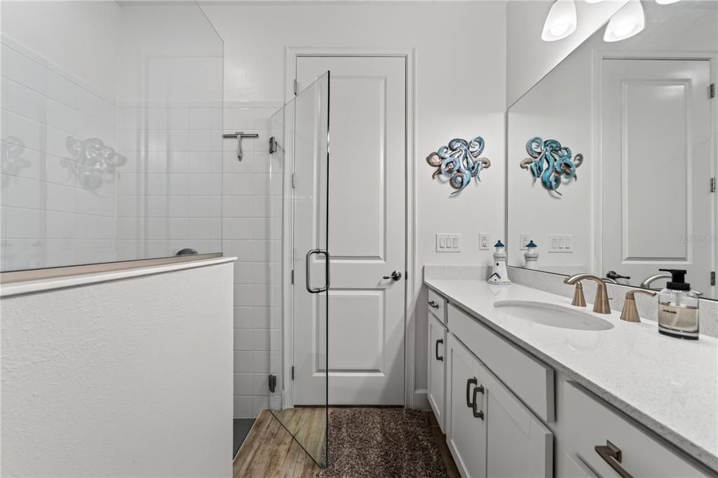 For Sale: $450,000 (4 beds, 3 baths, 2375 Square Feet)