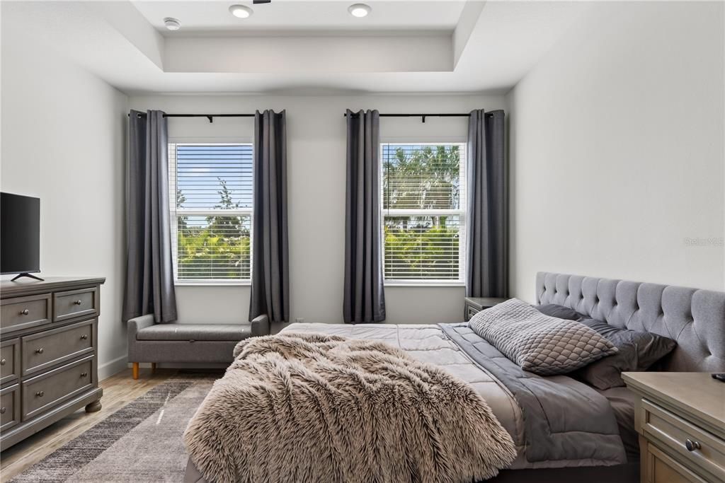 For Sale: $450,000 (4 beds, 3 baths, 2375 Square Feet)