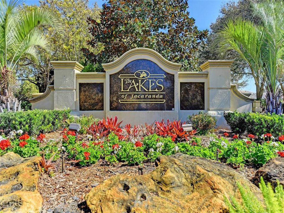 For Sale: $599,000 (3 beds, 2 baths, 2285 Square Feet)