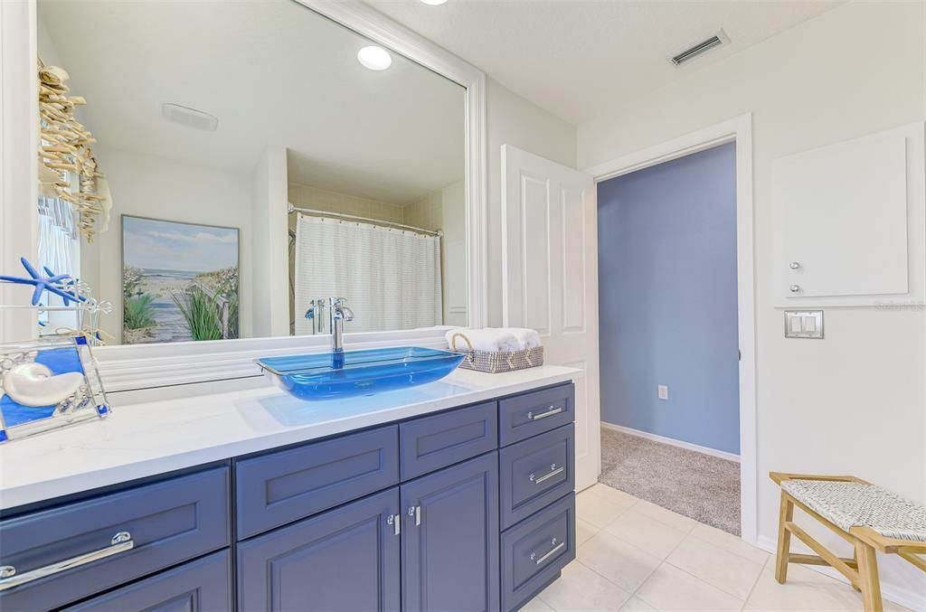 For Sale: $599,000 (3 beds, 2 baths, 2285 Square Feet)
