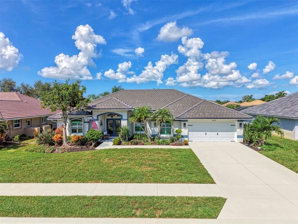 For Sale: $599,000 (3 beds, 2 baths, 2285 Square Feet)