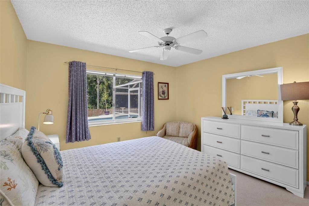 Activo con contrato: $540,000 (3 camas, 2 baños, 1550 Pies cuadrados)
