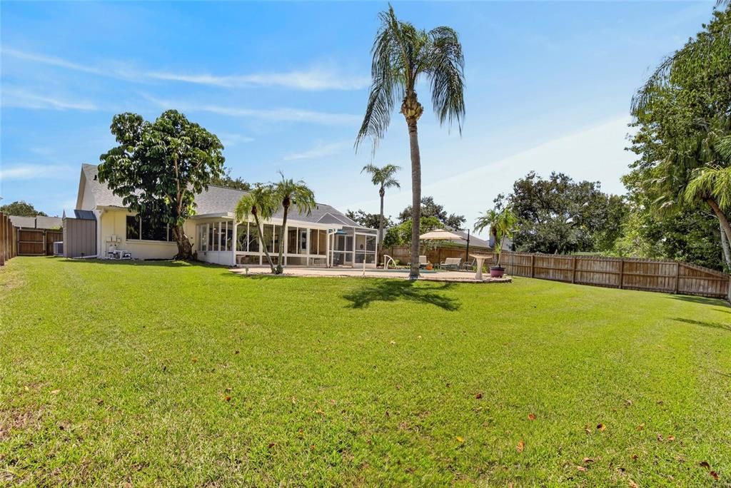 Activo con contrato: $540,000 (3 camas, 2 baños, 1550 Pies cuadrados)