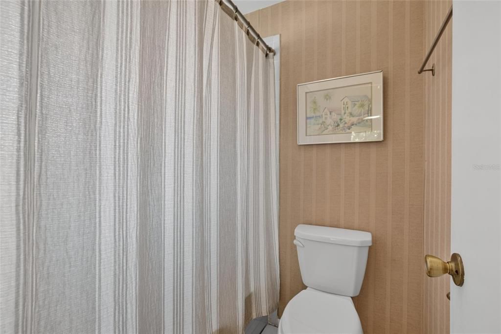 Activo con contrato: $540,000 (3 camas, 2 baños, 1550 Pies cuadrados)