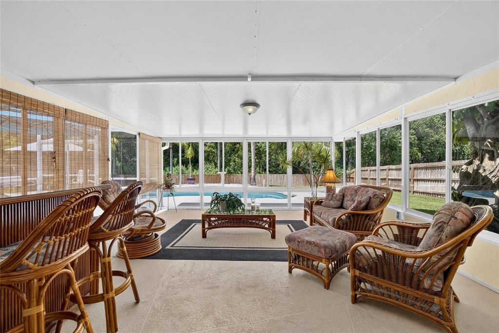 Activo con contrato: $540,000 (3 camas, 2 baños, 1550 Pies cuadrados)