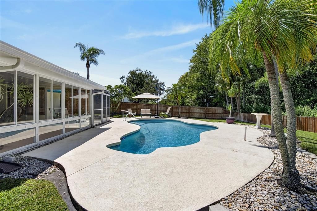 Activo con contrato: $540,000 (3 camas, 2 baños, 1550 Pies cuadrados)