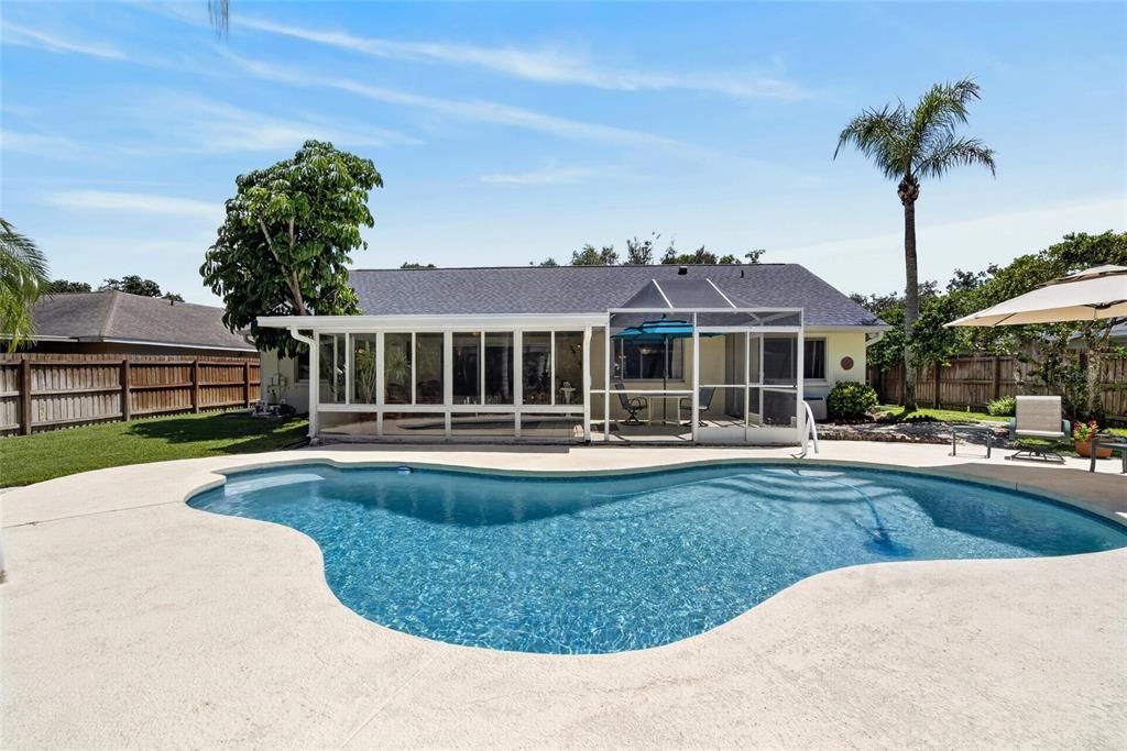 Activo con contrato: $540,000 (3 camas, 2 baños, 1550 Pies cuadrados)