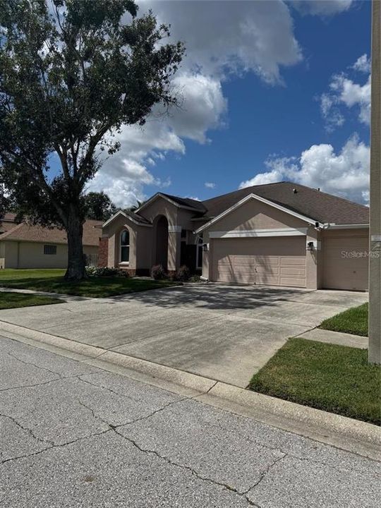 For Rent: $3,800 (4 beds, 3 baths, 2217 Square Feet)