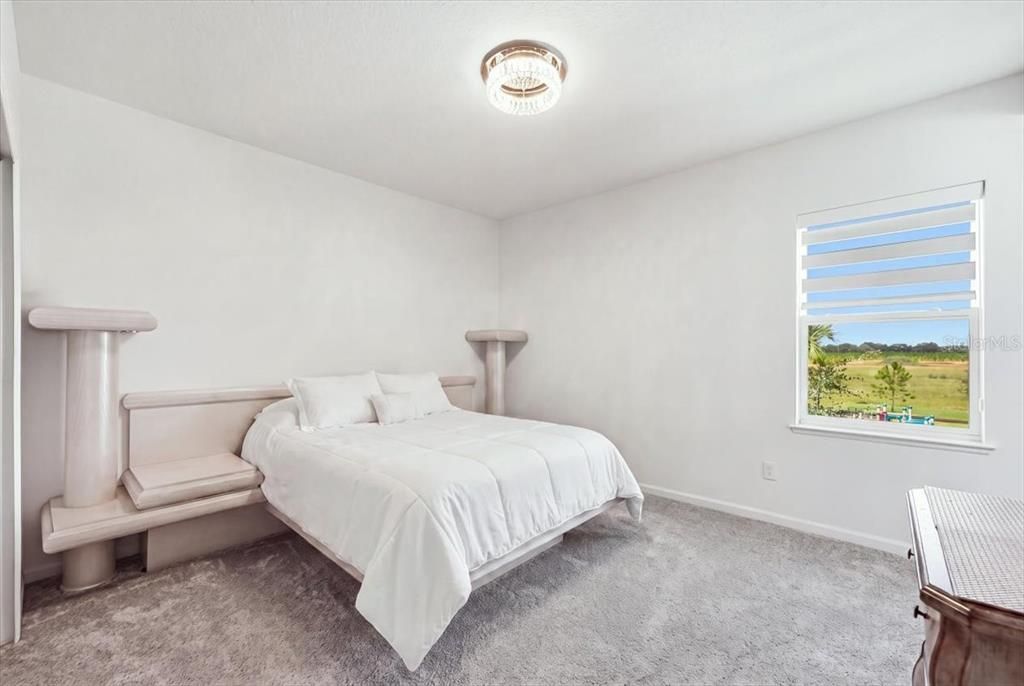 En Renta: $4,550 (5 camas, 4 baños, 3400 Pies cuadrados)