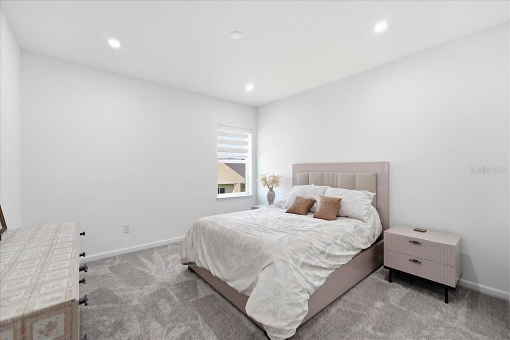 En Renta: $4,550 (5 camas, 4 baños, 3400 Pies cuadrados)