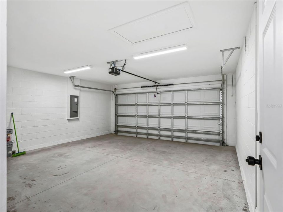 На продажу: $325,000 (3 спален, 2 ванн, 1800 Квадратных фут)