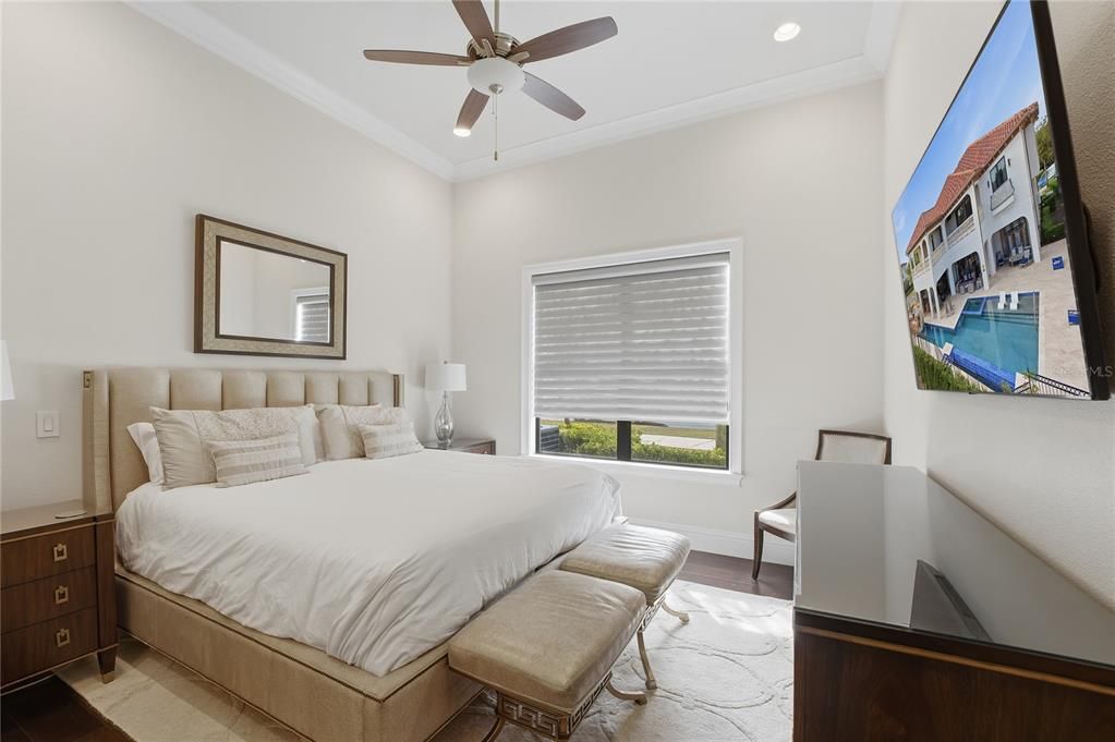 For Sale: $5,350,000 (8 beds, 9 baths, 8000 Square Feet)