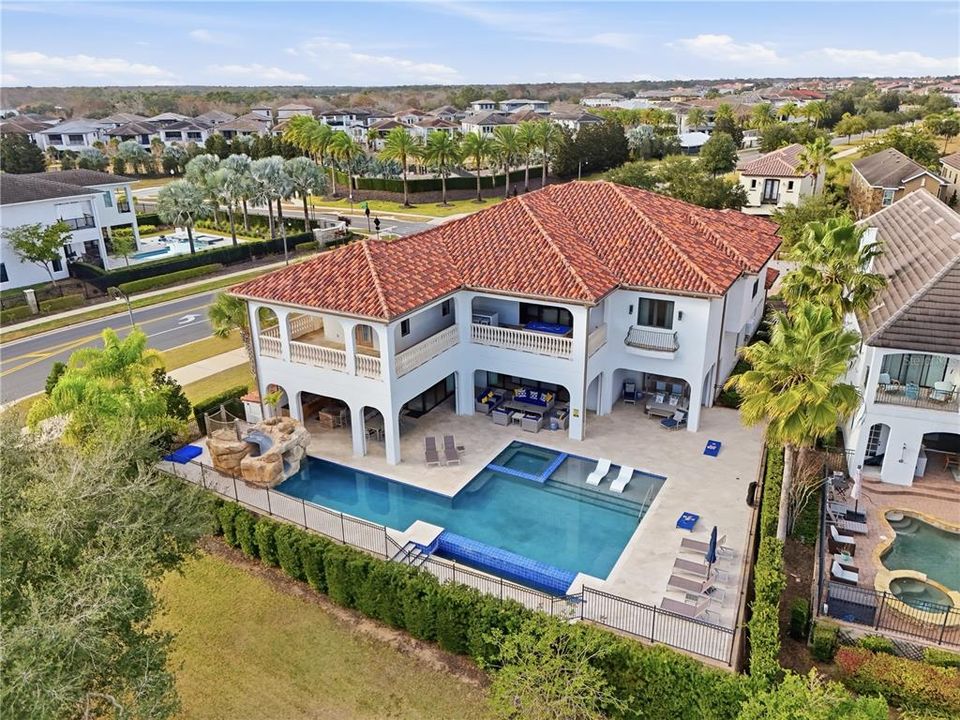For Sale: $5,350,000 (8 beds, 9 baths, 8000 Square Feet)