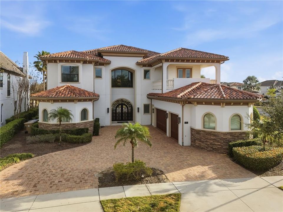 For Sale: $5,350,000 (8 beds, 9 baths, 8000 Square Feet)