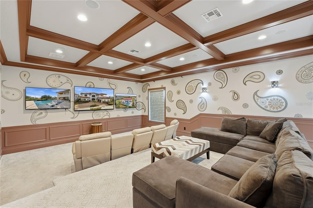 For Sale: $5,350,000 (8 beds, 9 baths, 8000 Square Feet)