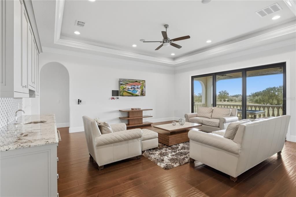 For Sale: $5,350,000 (8 beds, 9 baths, 8000 Square Feet)