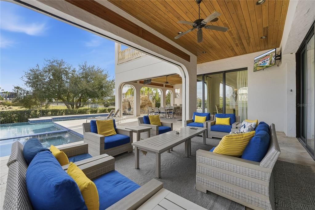 For Sale: $5,350,000 (8 beds, 9 baths, 8000 Square Feet)