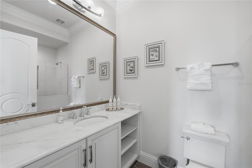 For Sale: $5,350,000 (8 beds, 9 baths, 8000 Square Feet)