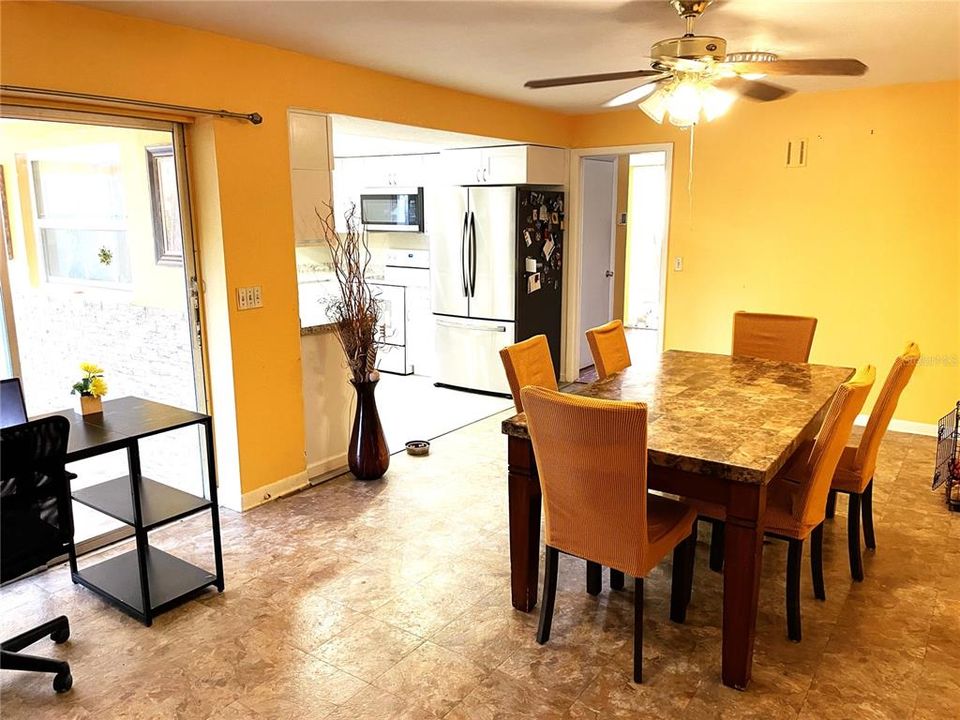 En Venta: $489,000 (3 camas, 2 baños, 1707 Pies cuadrados)
