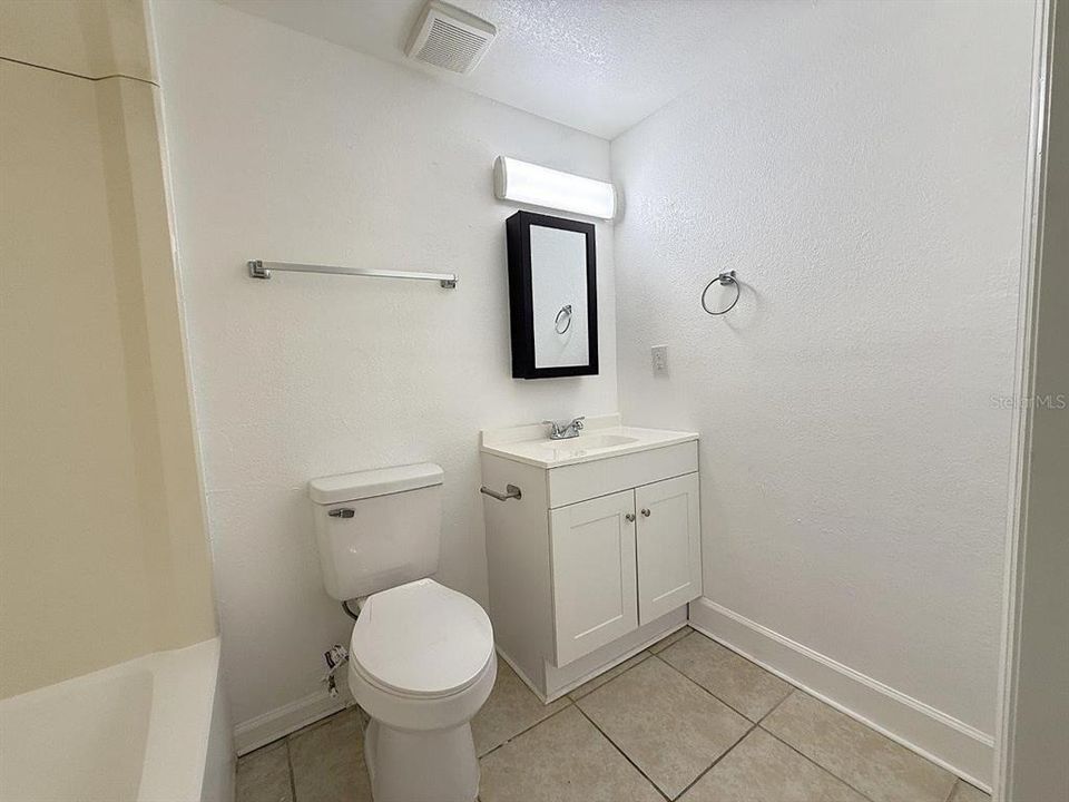 En Renta: $900 (0 camas, 1 baños, 450 Pies cuadrados)