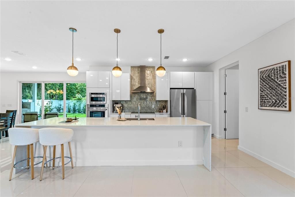 For Sale: $1,350,000 (4 beds, 4 baths, 2998 Square Feet)