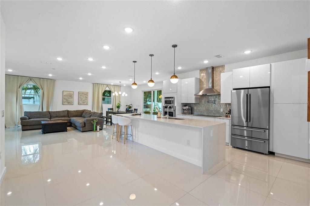 For Sale: $1,350,000 (4 beds, 4 baths, 2998 Square Feet)
