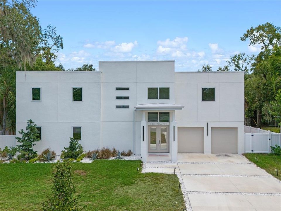 For Sale: $1,350,000 (4 beds, 4 baths, 2998 Square Feet)