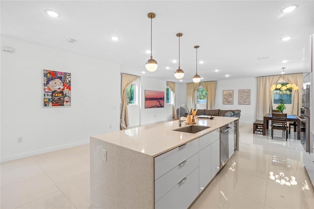 For Sale: $1,350,000 (4 beds, 4 baths, 2998 Square Feet)