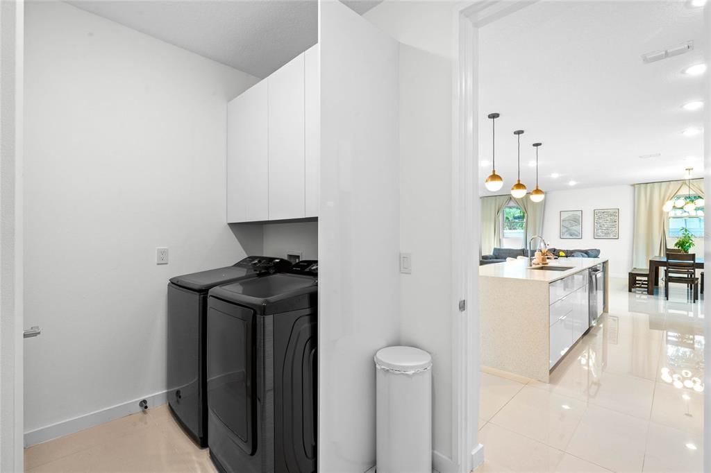 For Sale: $1,350,000 (4 beds, 4 baths, 2998 Square Feet)