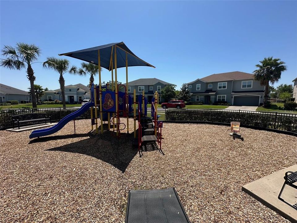 For Rent: $2,990 (4 beds, 2 baths, 2671 Square Feet)