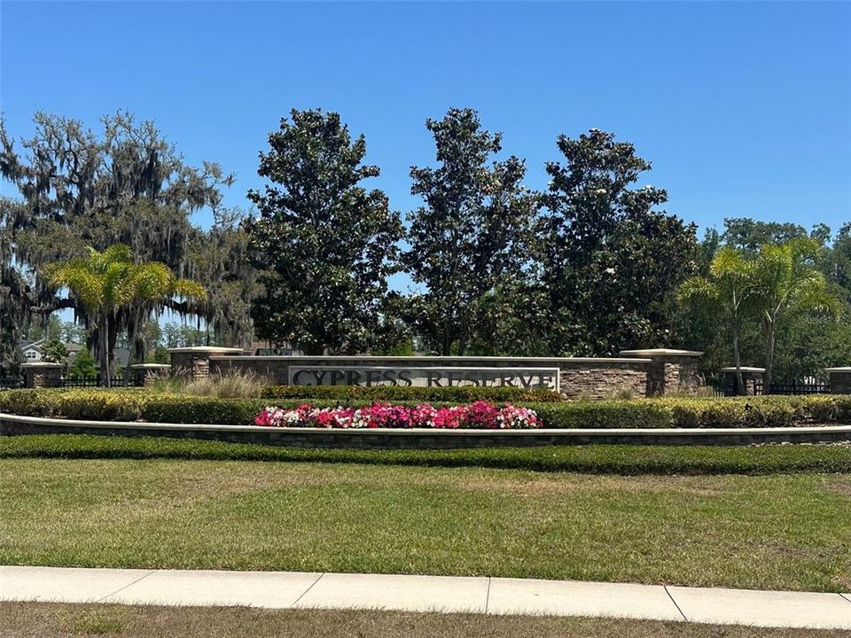 For Rent: $2,990 (4 beds, 2 baths, 2671 Square Feet)