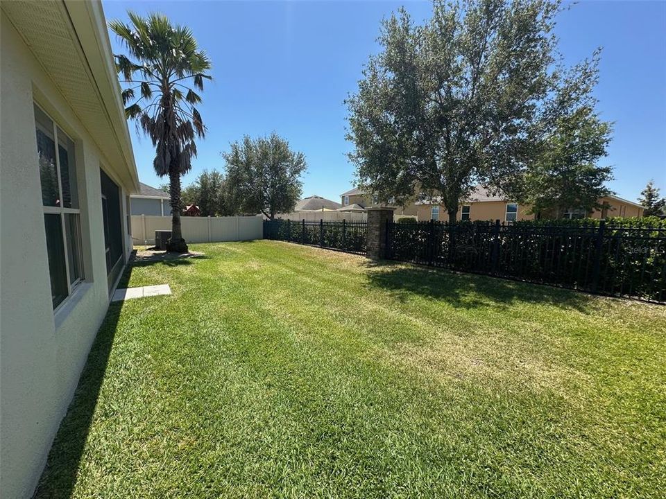 For Rent: $2,990 (4 beds, 2 baths, 2671 Square Feet)