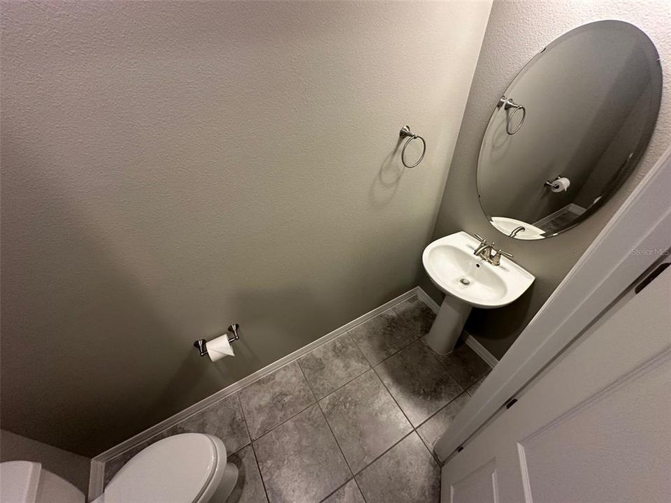 For Rent: $2,990 (4 beds, 2 baths, 2671 Square Feet)
