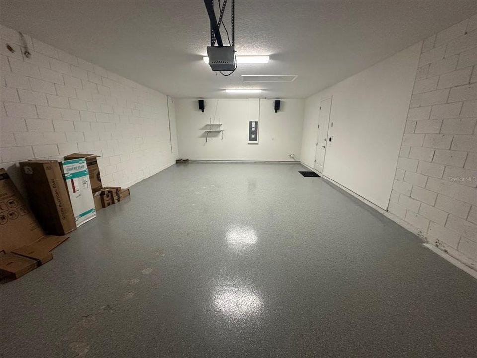 For Rent: $2,990 (4 beds, 2 baths, 2671 Square Feet)