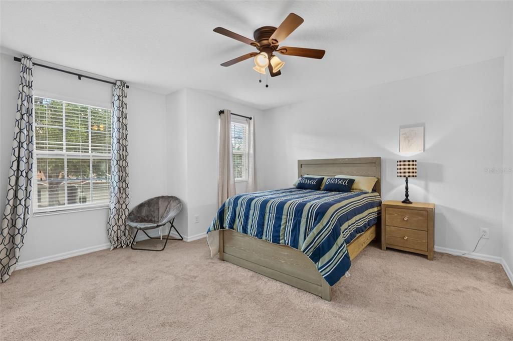 For Sale: $450,000 (4 beds, 3 baths, 2584 Square Feet)