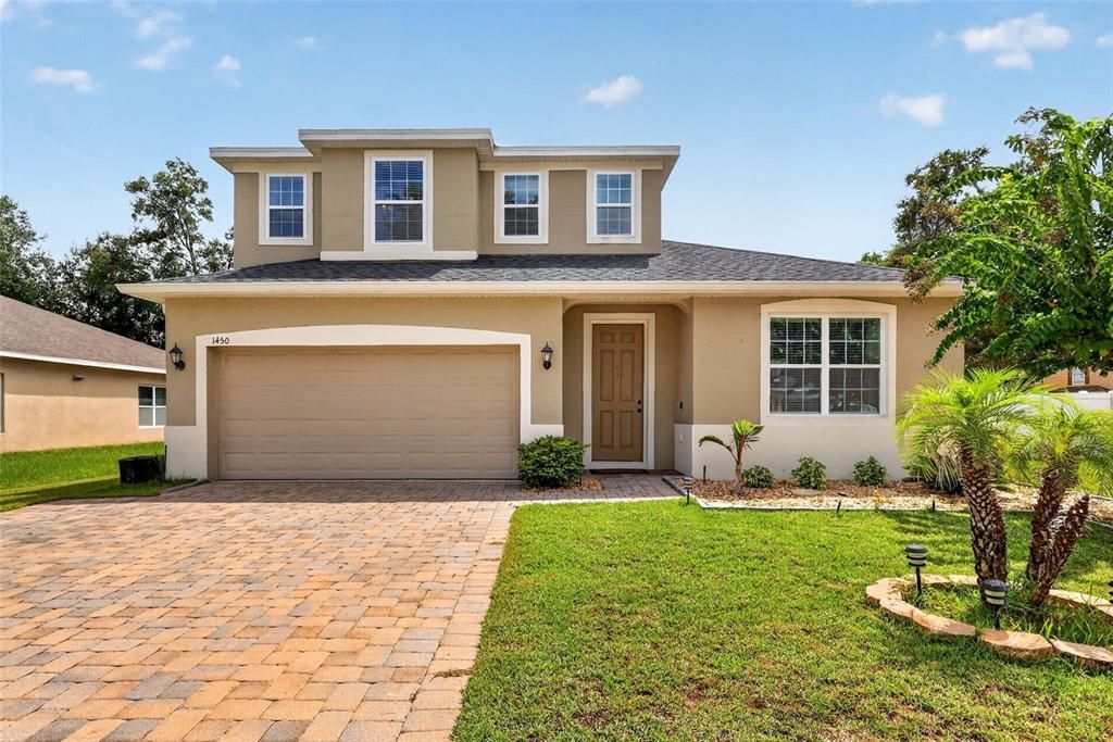 For Sale: $450,000 (4 beds, 3 baths, 2584 Square Feet)