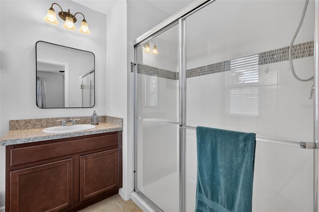 For Sale: $450,000 (4 beds, 3 baths, 2584 Square Feet)
