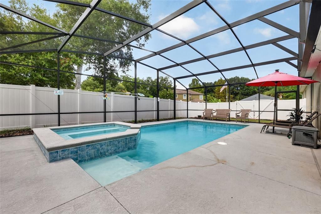 For Sale: $450,000 (4 beds, 3 baths, 2584 Square Feet)