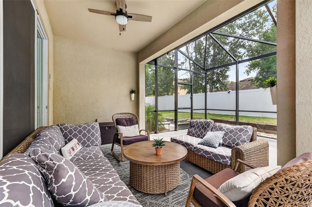 For Sale: $450,000 (4 beds, 3 baths, 2584 Square Feet)